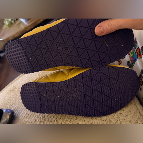 Women’s quilted moccasin slip on shoe by Teva - Picture 3 of 8